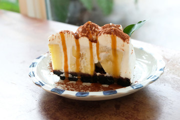 Vanilla and wipping cream cake