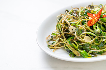 Fried Sunflower Sprout with Oyster Sauce