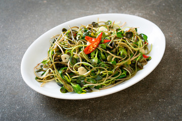 Fried Sunflower Sprout with Oyster Sauce