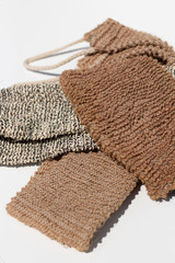 Loofah Washcloths with reinforcement with synthetic threads