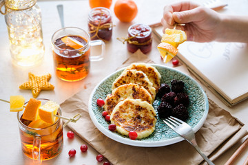 Excellent breakfast for a family or children!