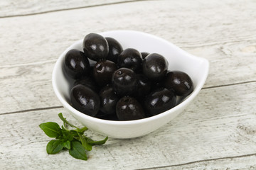 Black olives in the bowl