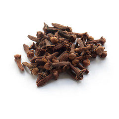 Clove isolated in a pile