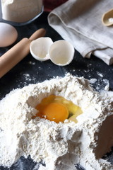 Egg with flour, Preparaiton of the dough