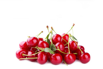 Obraz na płótnie Canvas Sweet cherries isolated on a white background