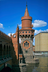 Naklejka premium Oberbaumbruecke bridge, Berlin, Germany