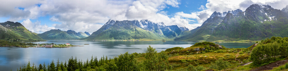 Naklejka na ściany i meble Panoramic image of the Austnesfjord with Sildpollnes to the left, in the middle the Geitgaljartind mountain, Austvågøya island, Lofoten islands, Norway