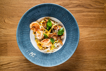 pasta with shrimps and boletus
