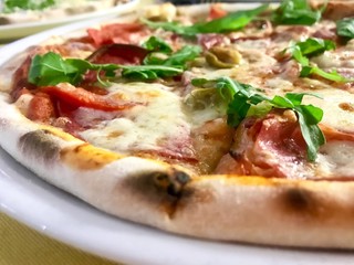 pizza with ham and mushrooms
