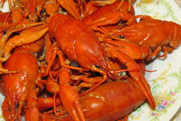 boiled crayfish