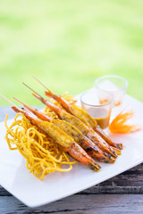 shrimp satay with peanut sauce