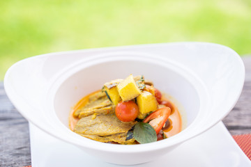 roasted duck in red curry