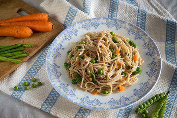 noodles with vegetables