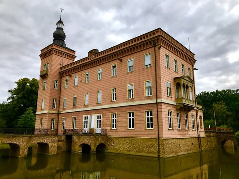 Schloss Gracht in Liblar (Erftstadt) (Nordrhein-Westfalen)