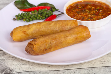 Deep fried spring roll with prawn