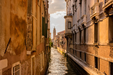 Golden Hour – When Sunlight Turns Venedig a Magical Place