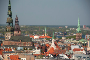 Obraz premium Blick über die Altstadt von Riga, Lettland - mit vielen Kirchen