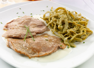 plato con carne receta