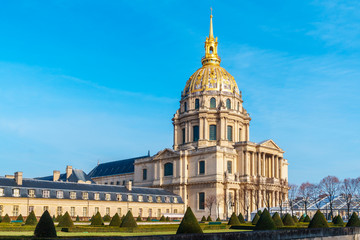 Fototapeta premium Les Invalides is a complex of museums and monuments in Paris, military history of France. Most notably, the tomb of Napoleon Bonaparte is found here.