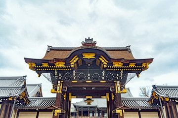 西本願寺 阿弥陀堂門