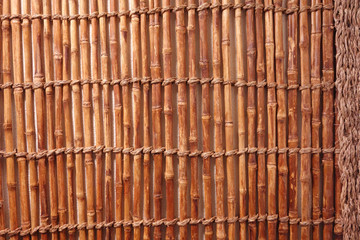Hintergrundmuster Bambus getrocknet und mit Seilen fixiert