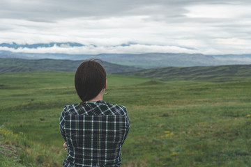 woman looking at the horizon