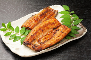 鰻の蒲焼き