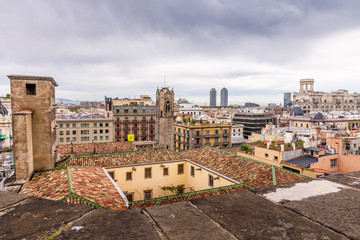 Obraz premium View of the roofs of Barri Gotic from the Cathedral terrace. Barcelona.
