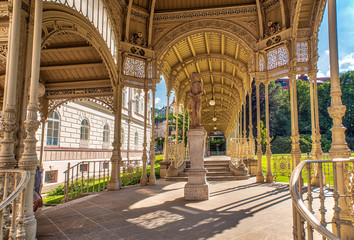 Parkkolonnade Architektur Statue Gebäude Karlsbad