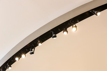 A series of ceiling lamps with halogen lamps. 