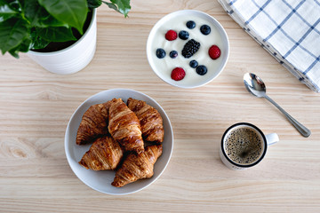 breakfast with croissants
