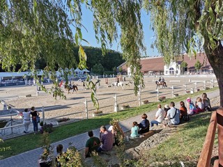 gourmet riding food event
