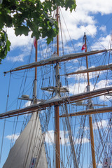 Obraz premium Masts and Sail of a Tall Ship