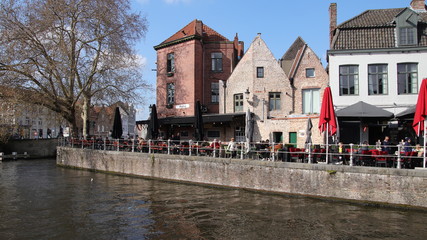 Bujas, Belgica, Tomar una cerveza en un lugar relajante y bello