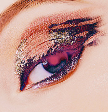 Eye beauty closeup