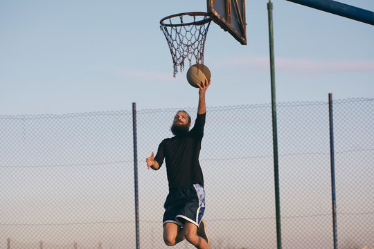 Basketball player scoring