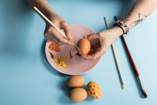 Easter making eggs with decoupage