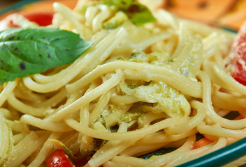 Sun Dried Tomato Alfredo With Zucchini Spaghetti