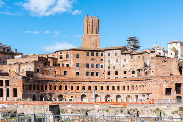 Obraz premium Ancient buildings od Trajans Market, Italian: Mercati di Traiano - the first Roman shopping center, Rome, Italy