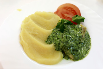 Fish with Spinach Sauce