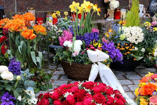 Am Friedhof, Gemeinschaftsgrab, Gedenkst&auml;tte