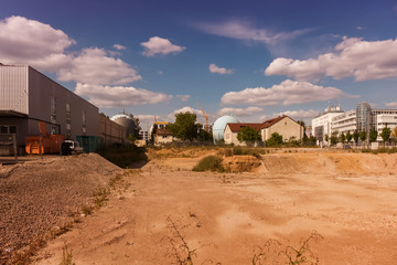View to an unused area in an industrial district