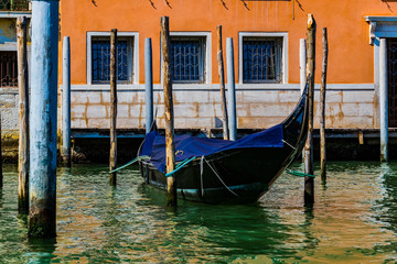 Fototapeta na wymiar Elements of architecture of houses on the streets of the canals of the city of Venice in Italy. 