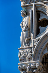 Obraz premium Elements of architecture of houses on the streets of the canals of the city of Venice in Italy. 