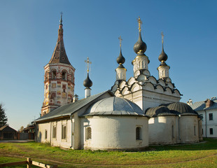 Fototapeta na wymiar Church of Antipas (Antipiyevskaya) of Pergamum and church of Saint Lazarus (Lazarevskaya) at Suzdal. Vladimir oblast. Russia