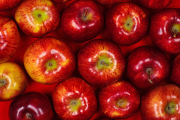 Red apples