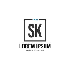 Obraz premium Initial SK logo template with modern frame. Minimalist SK letter logo vector illustration