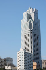Fototapeta na wymiar Immeuble à Tokyo