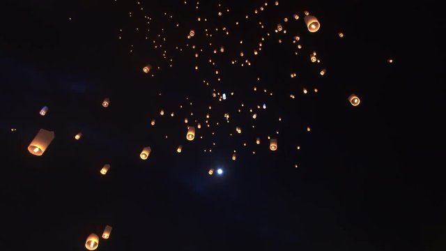 lantern release festival in Full moon night of Thailand