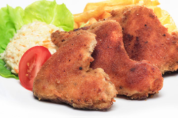 Roasted chicken, chips and vegetable salad